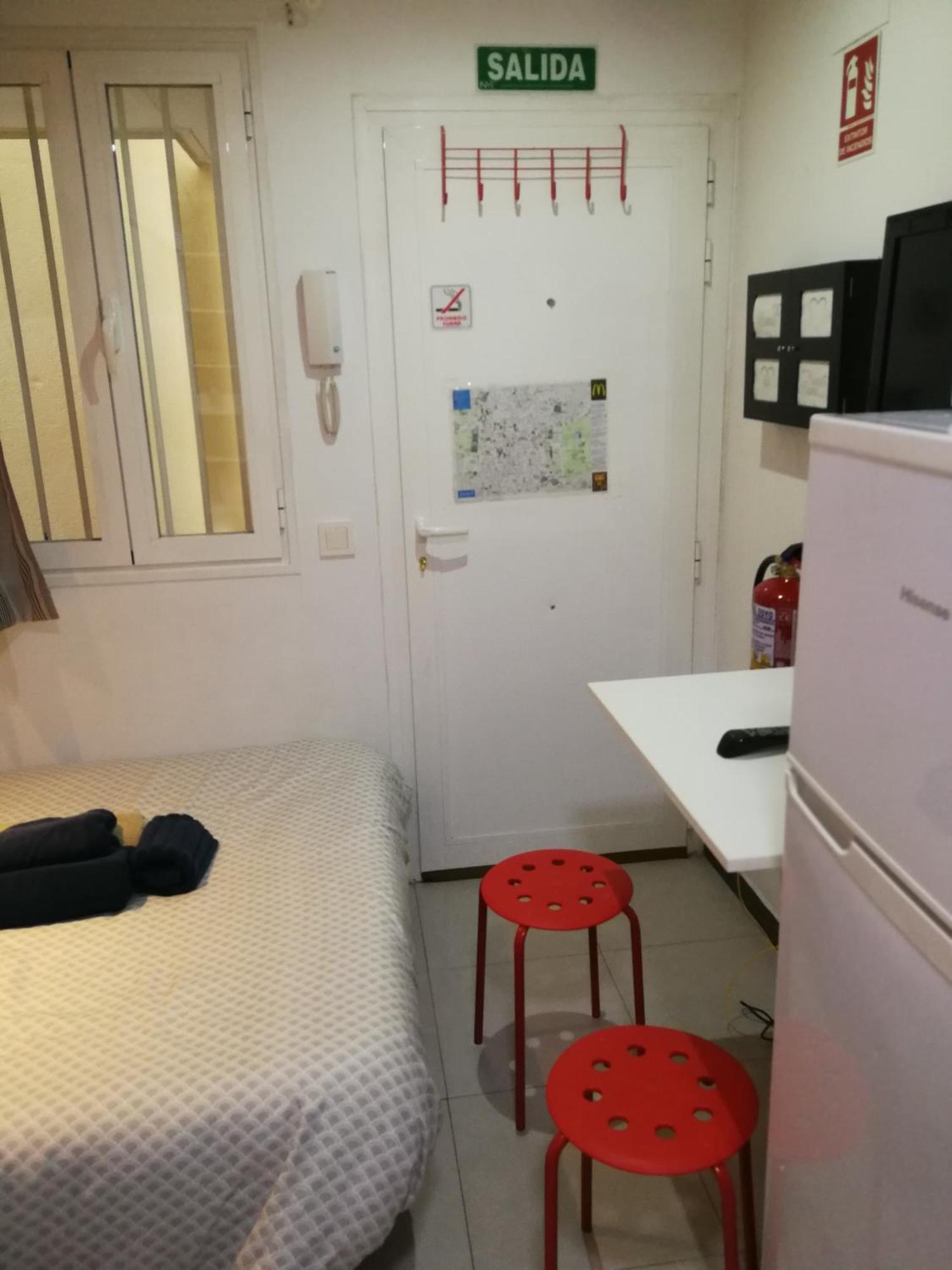 Appartamento Microloft En Lavapies, 15 Metros Madrid Esterno foto